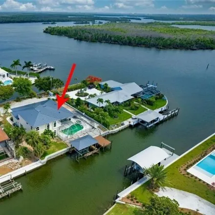 Image 2 - 98 Glenview Manor Drive, Fort Myers Beach, Lee County, FL 33931, USA - House for sale