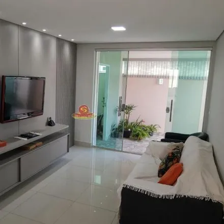 Buy this 3 bed apartment on Estácio de Sá in Rua Erê 207, Prado