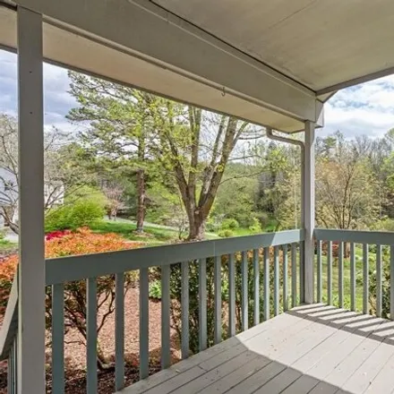 Image 3 - 100 Bell Road, Dogwood Grove, Asheville, NC 28805, USA - House for sale