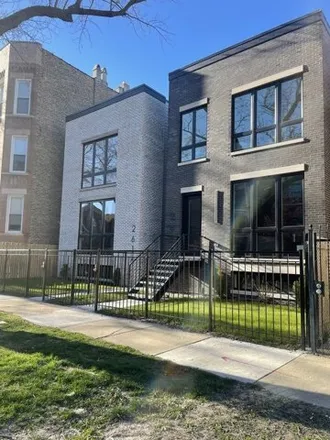 Buy this 3 bed house on 2618 West Evergreen Avenue in Chicago, IL 60622