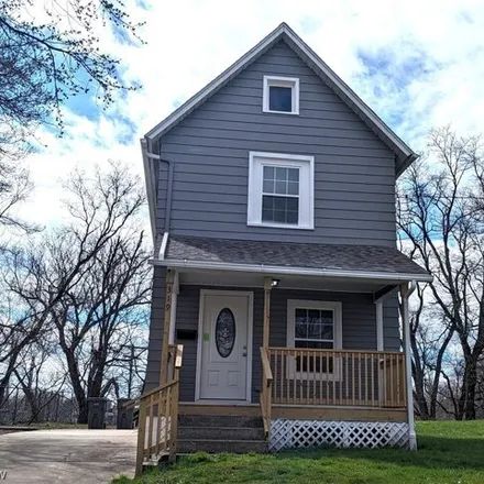 Buy this 3 bed house on 333 Greenwood Avenue in Youngstown, OH 44509