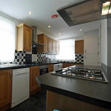 Image 4 - Hurst Avenue, West Timperley, M33 4QS, United Kingdom - Room for rent