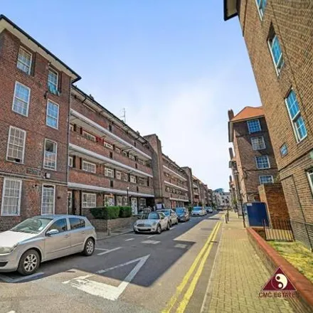 Image 3 - 85-122 Shadwell Gardens, St. George in the East, London, E1 2QJ, United Kingdom - Apartment for sale