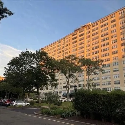 Buy this 1 bed condo on 2625 Park Avenue in Toilsome Hill, Bridgeport