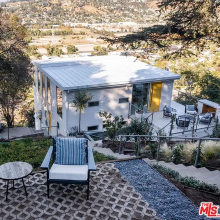 Image 3 - 2400 Valley View Drive, Los Angeles, CA 90026, USA - House for sale
