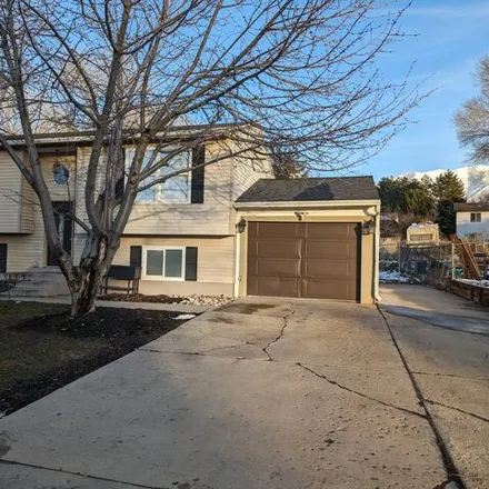 Buy this 5 bed house on 1761 South 300 East Street in Springville, UT 84663