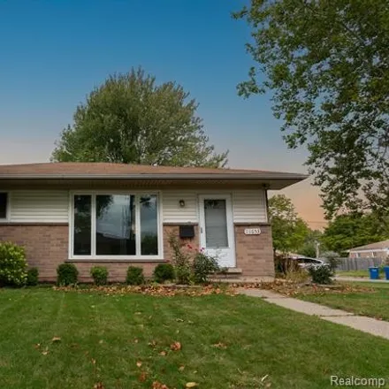 Buy this 3 bed house on 11653 Stamford Avenue in Warren, MI 48089