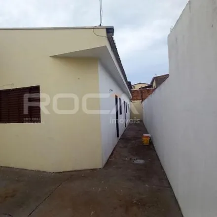 Rent this 2 bed house on Rua Maria Pinto Rohrer in Loteamento de Interese Social Cidade Aracy, São Carlos - SP