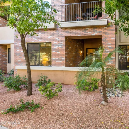 Image 3 - 3001 North 44th Street, Phoenix, AZ 85018, USA - Apartment for sale