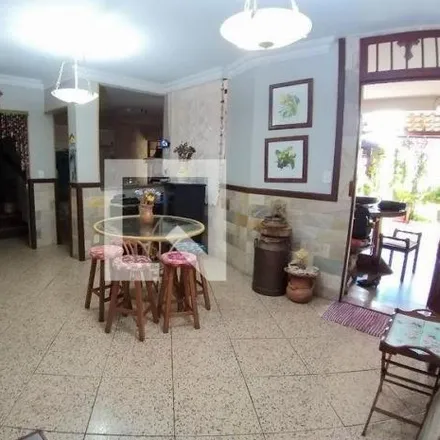 Buy this 5 bed house on Rua Fragatas in Vila Clóris, Belo Horizonte - MG