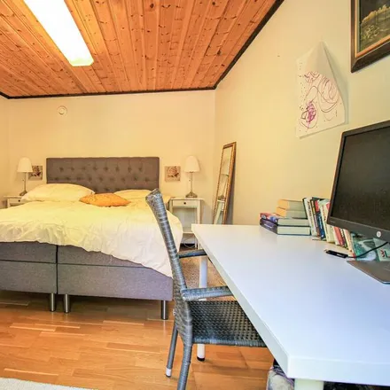 Rent this 4 bed house on 286 33 Örkelljunga