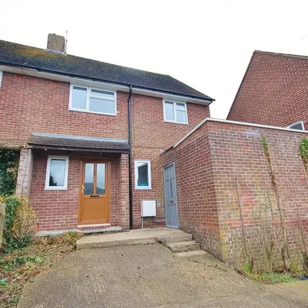 Rent this 4 bed apartment on Fivefields Road in Winchester, SO23 0QN
