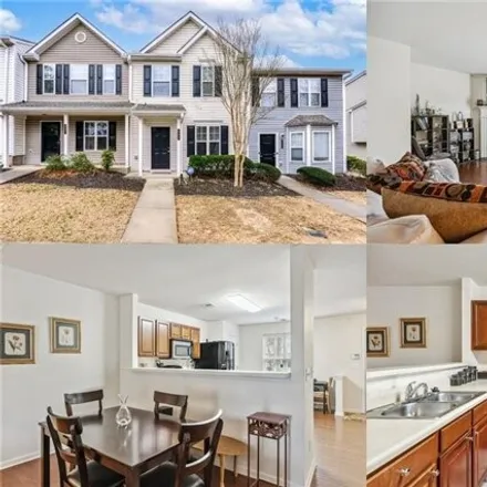 Buy this 2 bed townhouse on 735 Crestwell Circle in Atlanta, GA 30331