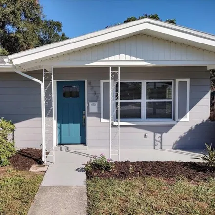 Image 2 - 4665 12th Avenue North, Saint Petersburg, FL 33713, USA - House for rent