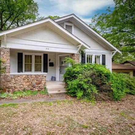 Buy this 2 bed house on 266 North Monroe Street in Little Rock, AR 72205