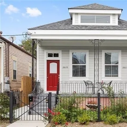 Rent this 3 bed house on 2623 Palmyra Street in New Orleans, LA 70119
