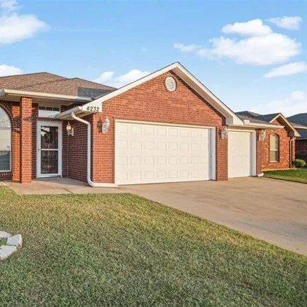 Rent this 3 bed house on 4232 Manhattan Dr in Moore, Oklahoma