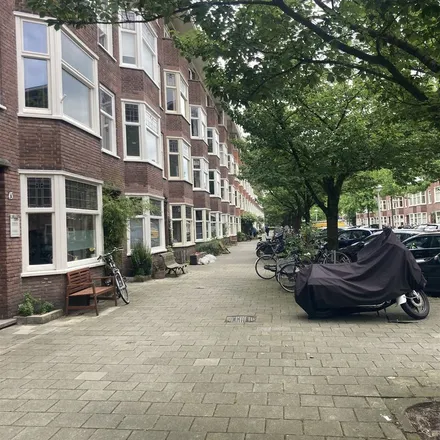 Rent this 3 bed apartment on Kinderdijkstraat 41-H in 1079 GC Amsterdam, Netherlands