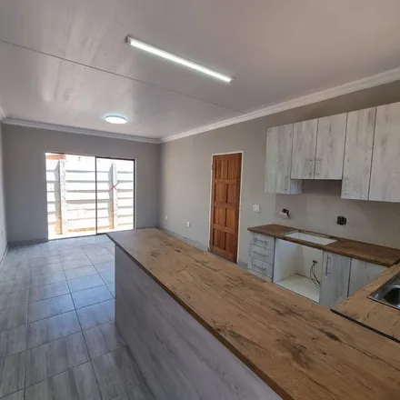 Image 2 - Monica Avenue, Flamwood, Klerksdorp, 2571, South Africa - Townhouse for rent