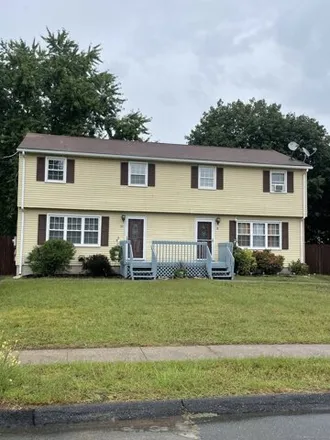Rent this 3 bed house on 8 Jordan Ct in Southington, Connecticut