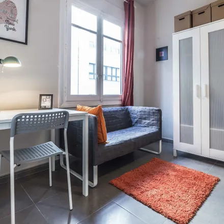 Rent this 4 bed room on Universitat de València in Carrer de Salvà, 46002 Valencia