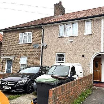 Rent this 3 bed townhouse on Shroffold Road in London, BR1 5NJ