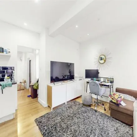 Image 2 - Puccino's, Station Approach, London, NW10 4UY, United Kingdom - Apartment for sale