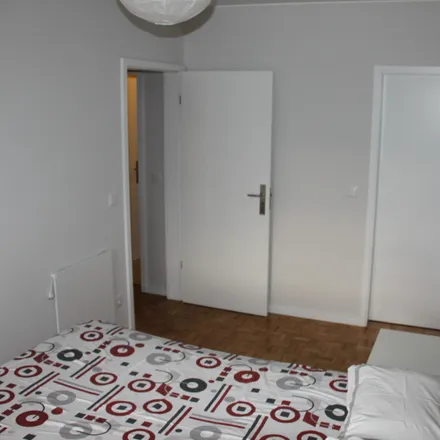 Rent this 2 bed apartment on Edificio C in Rua do Doutor Cruz Malpique, 4150-414 Porto