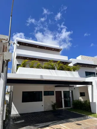 Buy this studio house on unnamed road in Smz 15, 77505 Cancún