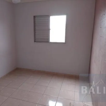 Buy this 2 bed apartment on Avenida Doutor José Vicente de Barros in Areão, Taubaté - SP