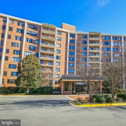 Buy this 1 bed condo on 3101 New Mexico Avenue Northwest in Washington, DC 20016