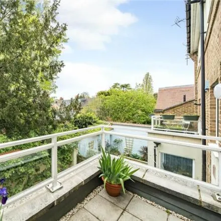 Image 2 - Century Row, Middle Way, Summertown, Oxford, OX2 7LG, United Kingdom - Townhouse for sale