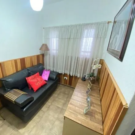 Buy this 3 bed house on Rua dos Coqueiros in Vila Galvão, Guarulhos - SP