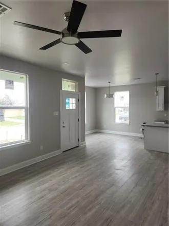 Image 3 - 4643 Longfellow Drive, New Orleans, LA 70127, USA - House for sale