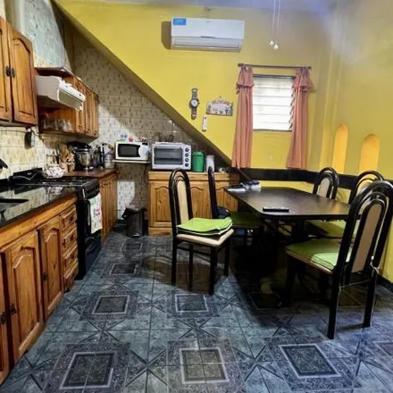 Buy this 6 bed house on Suipacha 705 in Partido de La Matanza, Ramos Mejía