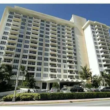 Image 8 - 5700 Collins Avenue, Miami Beach, FL 33140, USA - Apartment for rent