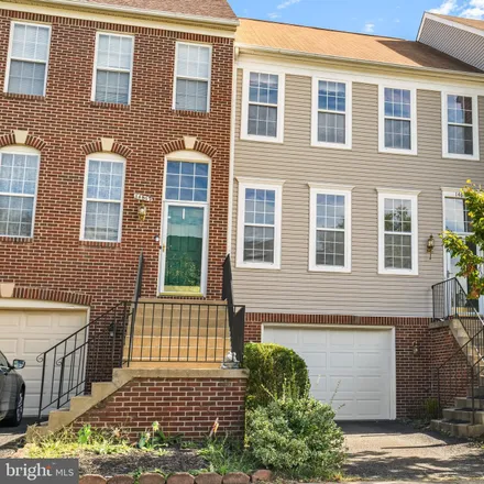 Image 1 - 14610 Winterfield Drive, Centreville, VA 20120, USA - Townhouse for sale