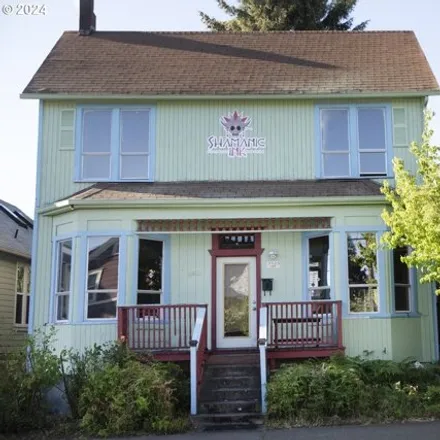 Image 1 - 3543 SE Belmont St, Portland, Oregon, 97214 - House for sale