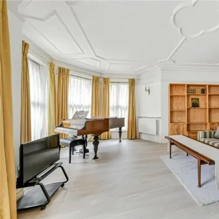 Image 1 - Arkwright Mansions, Finchley Road, London, NW3 6EP, United Kingdom - Room for rent