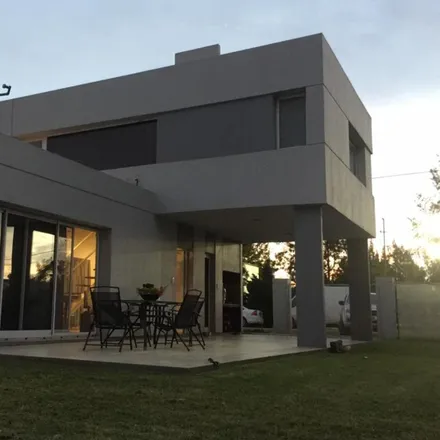 Image 1 - Felipe Moré 2604, Triángulo, Rosario, Argentina - House for sale