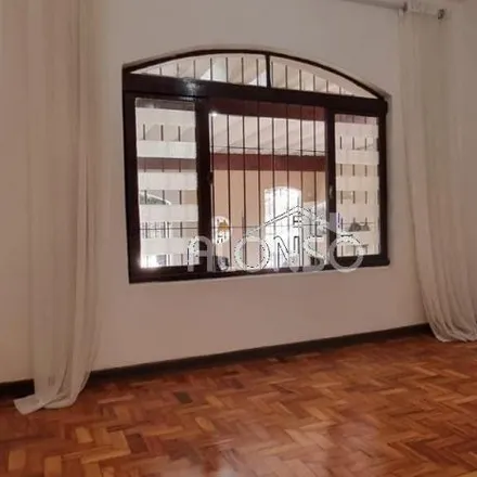 Rent this 2 bed house on Rua Joaquim da Cunha in Jardim Guaraú, São Paulo - SP