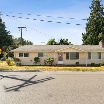 Buy this 3 bed house on Western Wood Preserving Co. in Wood Avenue, Sumner