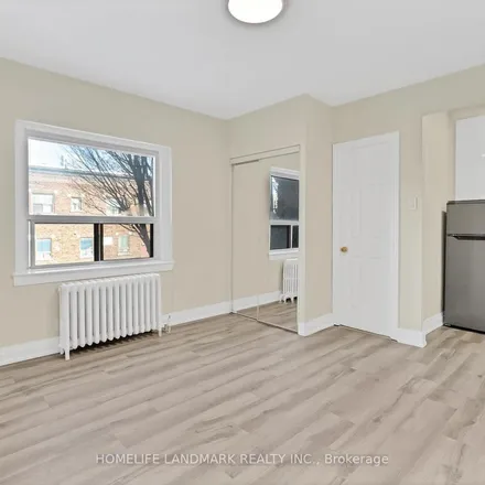 Image 7 - 150 Eastbourne Avenue, Old Toronto, ON M4R 1A7, Canada - Apartment for rent