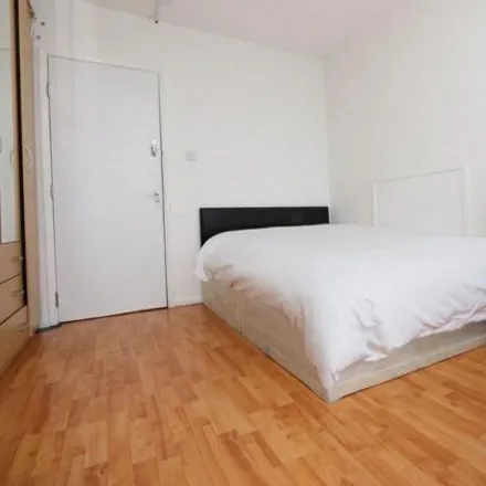 Rent this studio house on Stocks Court in Globe Road, London