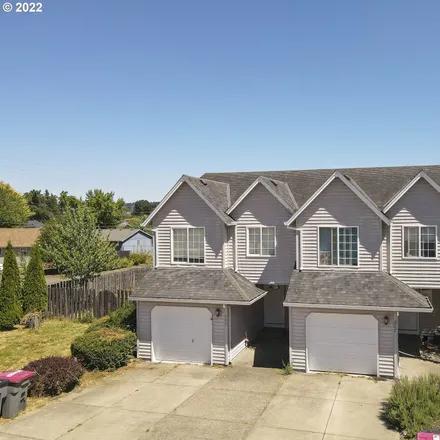 Buy this 6 bed house on 211 East Washington Street in Carlton, Yamhill County