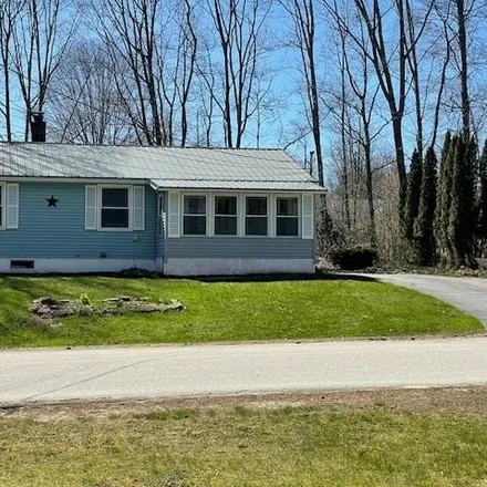 Buy this 3 bed house on Duffy Street in Franklin, NH 03235