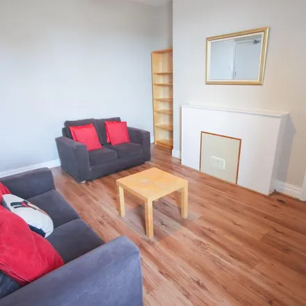 Rent this 2 bed apartment on Wingrove Avenue in Newcastle upon Tyne, NE4 9BN