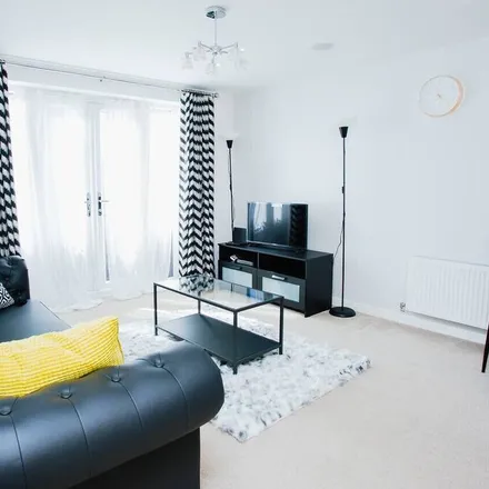 Image 5 - Far Cotton and Delapre, NN4 8EX, United Kingdom - Apartment for rent