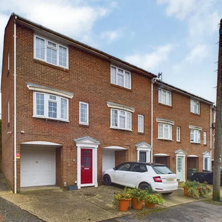 Buy this 2 bed townhouse on Flaxfield Road in Basingstoke, RG21 8SP
