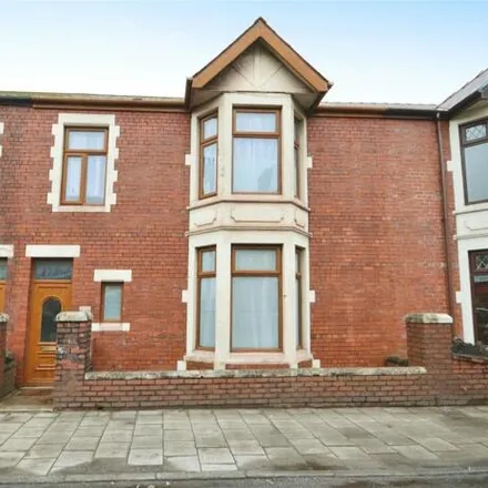 Buy this 3 bed townhouse on Talbot Road in Port Talbot, Sa13 1hu